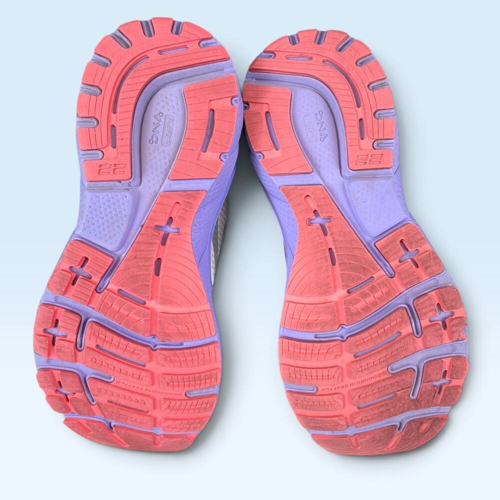 Brooks Adrenaline GTS 22 Women’s 9.5B White Coral Purple Running Shoes - Picture 8 of 13